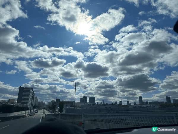 上圖是上年在日本隨手一拍的天空 只要足夠放鬆 任何地方都是好...