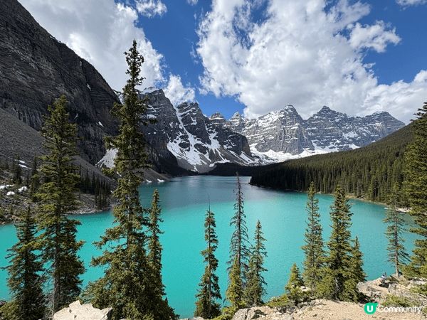 Moraine Lake 坐落於加拿大亞省Banff Nat...