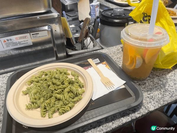 西九龍中心六樓，正宗意大利菜，很好吃，值得一試。