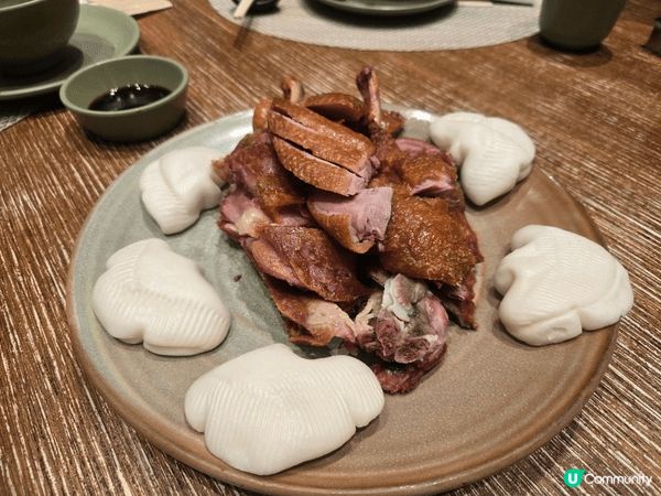 上海菜五福拼拼盤是一道集合多種經典上海風味的小吃拼盤，色香味...