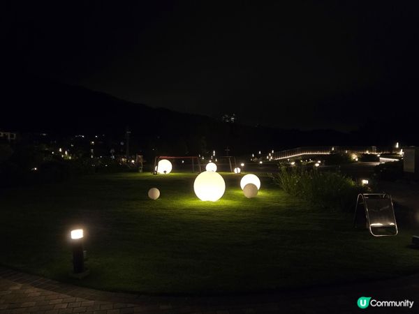 西沙，因為這地方充滿了寵物及運動，可以帶小朋友去與各種寵物接...