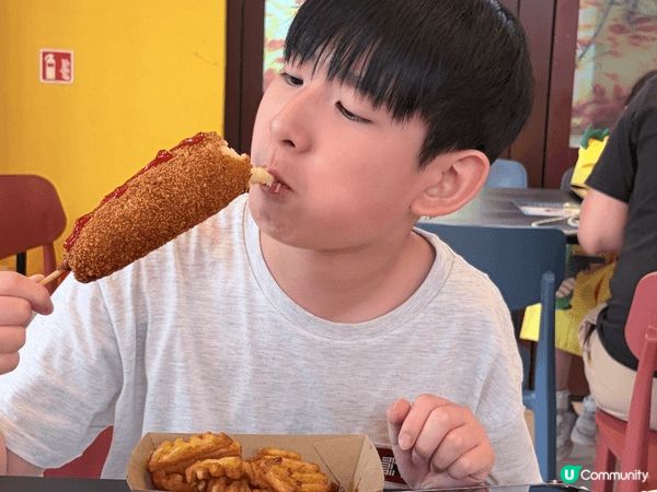 海洋公園動感美食坊，芝士熱狗格格薯塊！食到舔舔脷