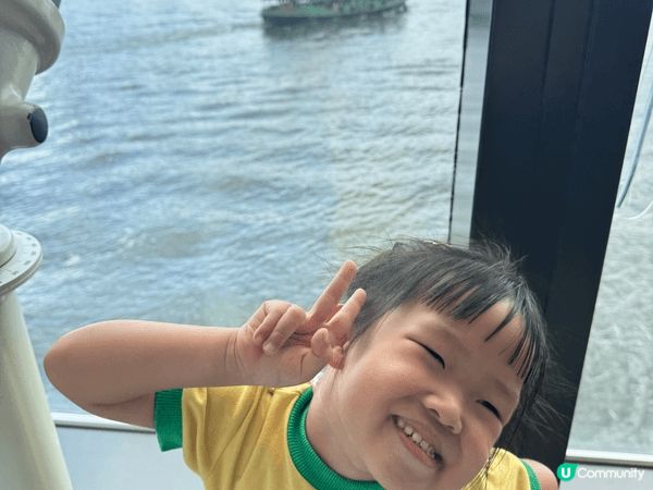 星玥及同學到尖沙咀海事博物館參觀及拍照