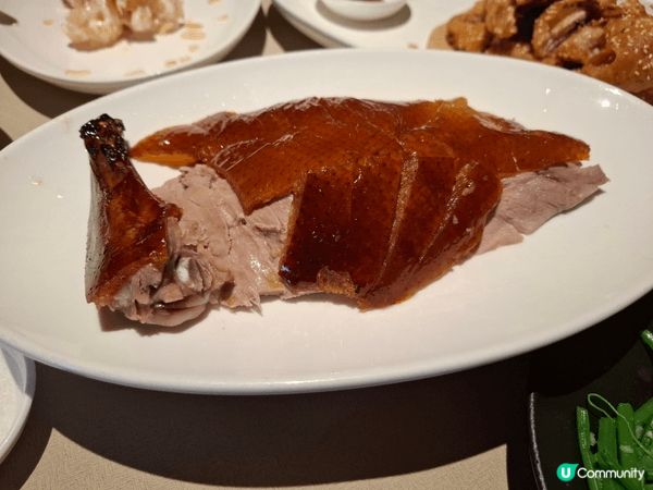 第一次去金鴨季（深業上城店）用餐，4人共享雙人餐再加菜。