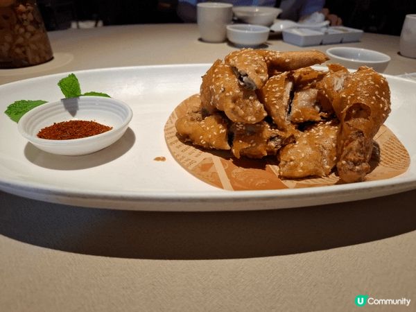 第一次去金鴨季（深業上城店）用餐，4人共享雙人餐再加菜。
