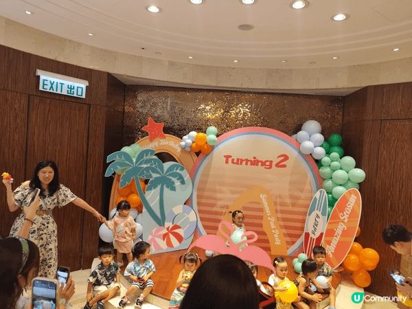 主要都是以玩樂為主題。地點包括香港及日本，都是以家庭為主要。...