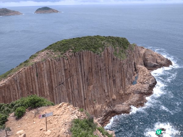 破邊洲是香港是攝影愛好者和行山人士的熱門打卡地點， 地質獨特...