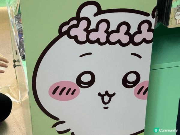 旺角朗豪坊設立了Chiikawa 暑假大電影的期間限定店，令...