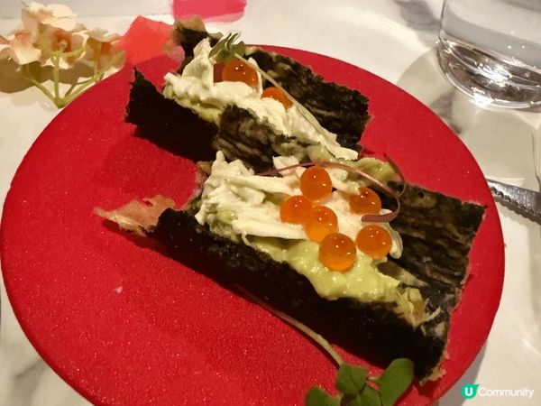 LAB EAT Restaurant & Bar