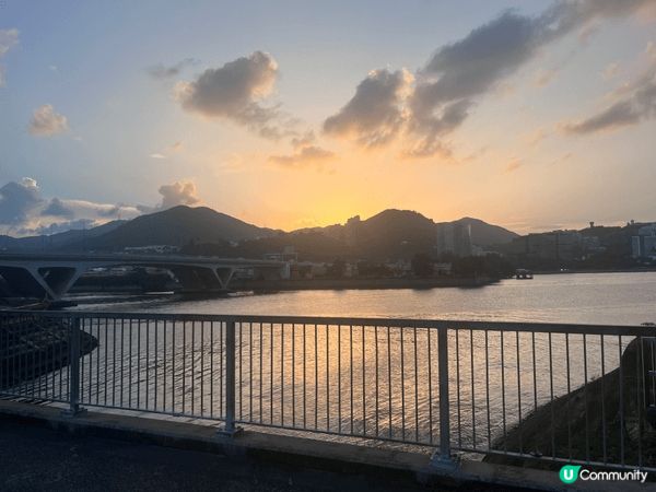 沙田城門河孖橋日落美景及馬鞍山鳥溪沙日落美景。沙田馬鞍山果然...