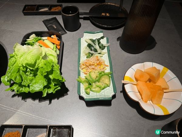 第一次食日式和牛燒肉，和牛食盒仲有點火儀式，加埋最後叫個烤麵...