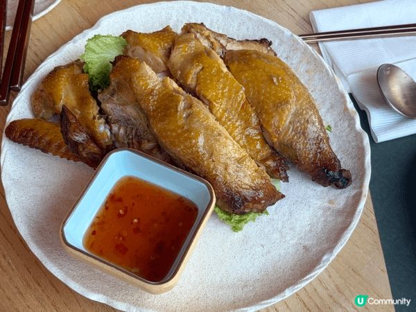 位於牛頭角嘅泰式餐廳，今次試咗佢哋嘅意大利飯同埋泰式烤雞，份...