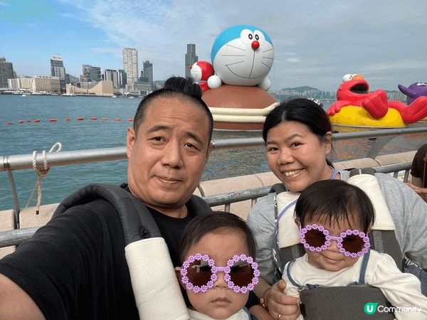CryBaby喺九龍塘又一城度影嘅，另一張喺城市大學裏面影，...
