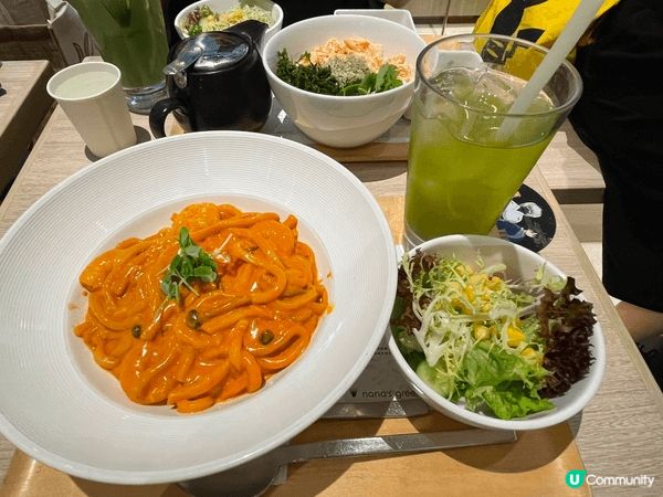 鍾意食綠茶嘅人嚟“nana's green tea”就啱晒，...