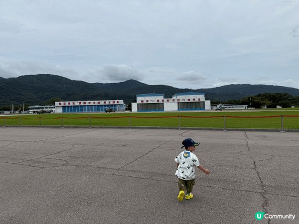 石崗軍營開放日打卡！近距欣賞戰機與軍容風采，精彩表演盡顯守護...