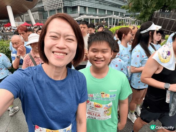 跟小朋友參加了蠟筆小新跑步活動，迫一下小朋友做運動。另外亦去...