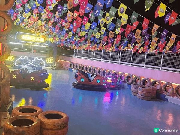 係觀瀾新城mall 天空之境，有碰碰車，無動力海盜船，沙池，...