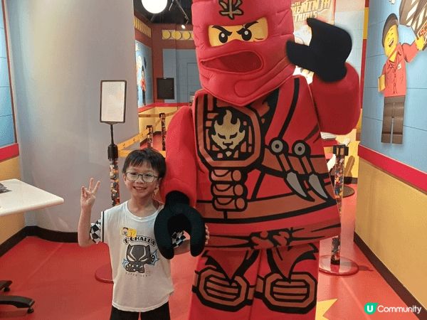 我推介香港 LEGOLAND，首先室內有冷氣，小朋友唔怕曬唔...