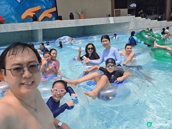 今年女兒生日，我們一家大小連同70歲+婆婆，專程到海洋公園水...