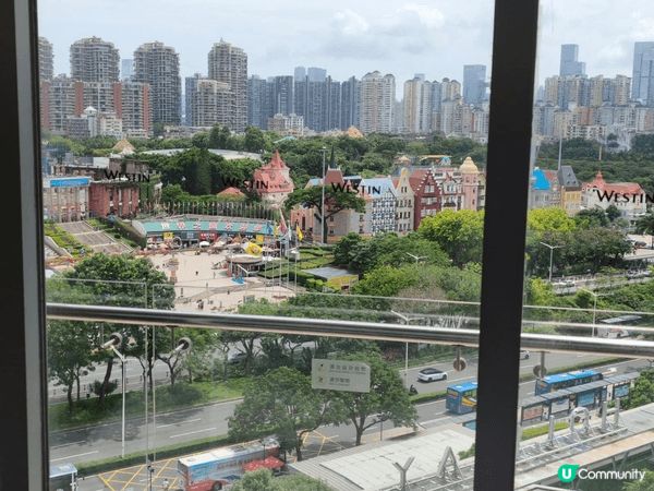 深圳世界之窗，對面係酒店同商場又有小朋友野玩，方便小朋友