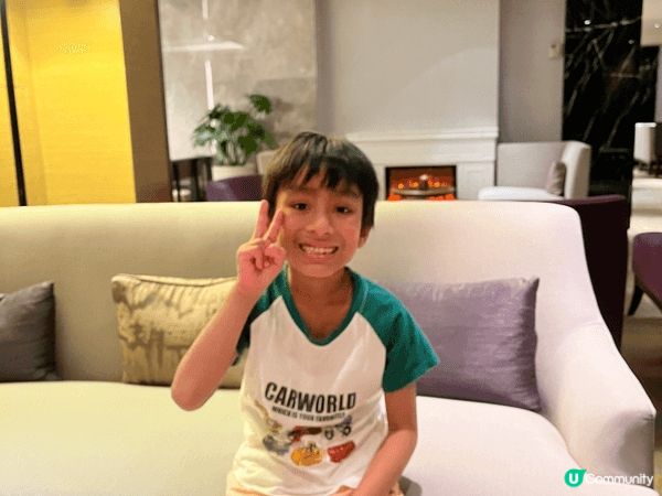 今個暑假，我帶兒子到了香港喜來登酒店staycation, ...