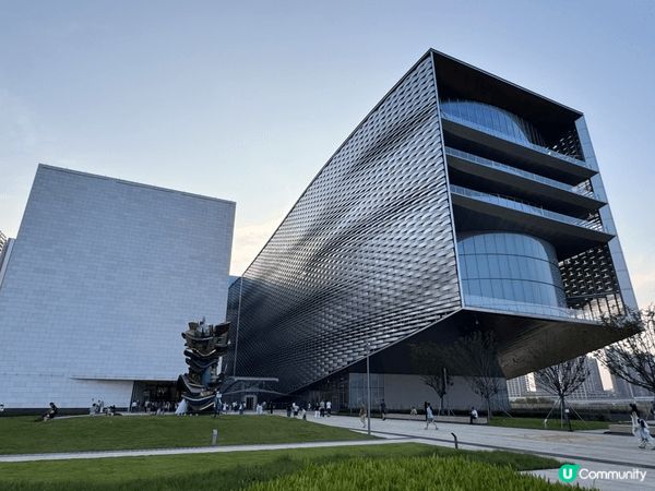 深圳光明區新開張深圳國際美術館
