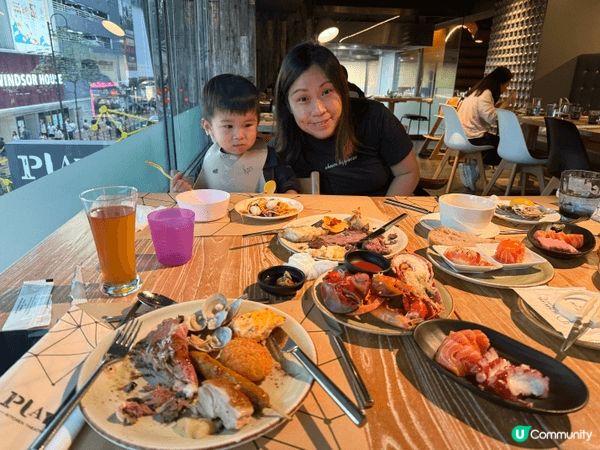 仔仔生日同佢去食自助餐，今次選擇左柏寧酒店既PLAYT😋先要...