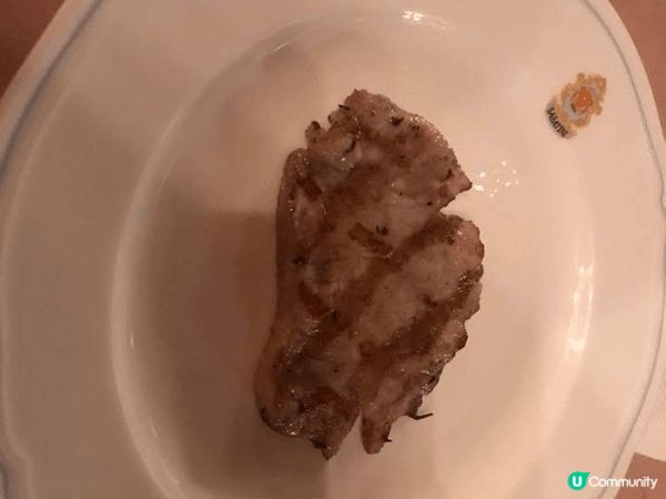 食物質素都十分好，服務十分好，環境氣氛不錯，結婚週年紀念或帶...