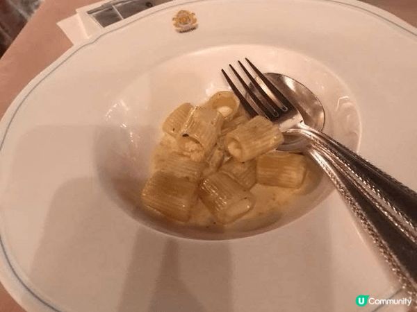 食物質素都十分好，服務十分好，環境氣氛不錯，結婚週年紀念或帶...