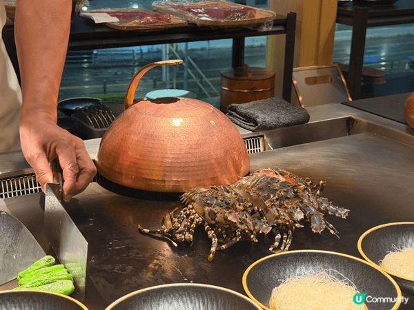 前排同朋友去銅鑼灣板神食鐵板燒，全晚由頭到尾都好有儀式感，食...