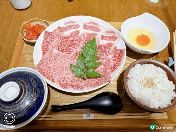 圖中係余白嘅關東風極上三味壽喜燒鍋，一鍋試齊日本牛、澳洲牛同...