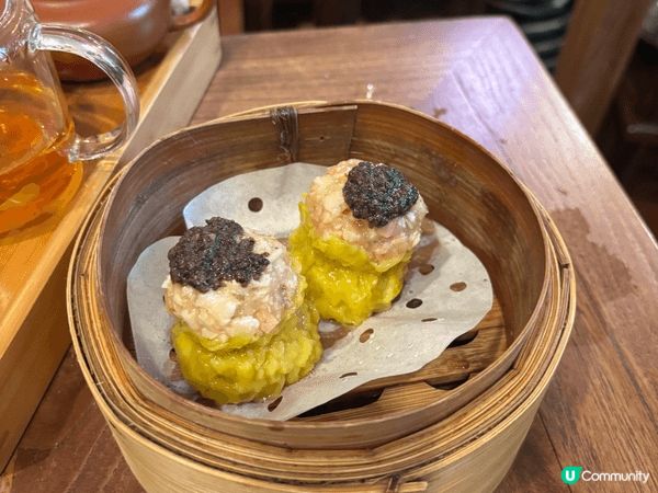 樂茶軒的素食點心非常之有特色，香煎牛肉餅由香菇同素菜造成，再...