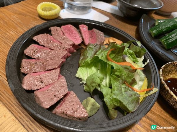 我最近去咗一間日本烤肉店，成間店都好有氣氛，坐低嗰刻已經覺得...
