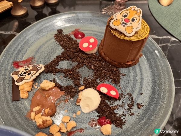 去澳門一日遊，特登去左推出期間限定迪士尼美食嘅餐廳嘉宴，一上...