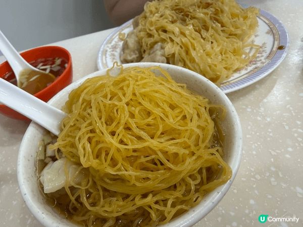 有香港傳統美食 出色嘅雲吞麵，麵質彈牙有咬勁，又有蛋香。大地...