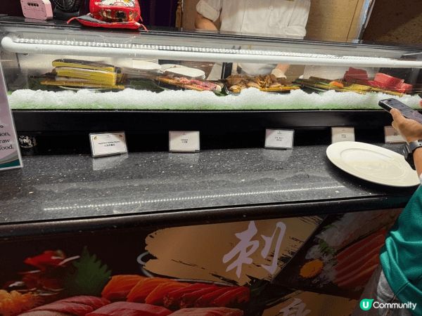 食完紅磡都會海逸酒店自助餐，真係覺得好正！海鮮新鮮到爆，有蟹...