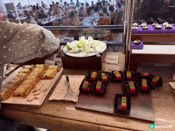 食完紅磡都會海逸酒店自助餐，真係覺得好正！海鮮新鮮到爆，有蟹...