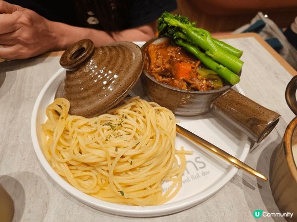 呢間位於青衣嘅Owen's, 食物好味，價錢合理，服務ok,...