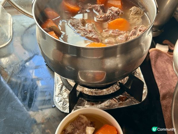 第一張 壽喜燒牛肉鍋，喺旺角新世紀4樓，天婦羅專門店食嘅，湯...