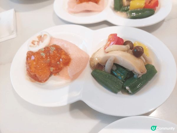 每逢假日都會帶小朋友去迪士尼樂園玩餐飽，欣賞各類型的精彩表演...
