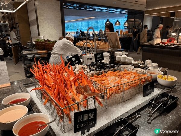 呢間係東涌世茂喜來登酒店，真係好好食，性價比好高，呢間嘅食物...
