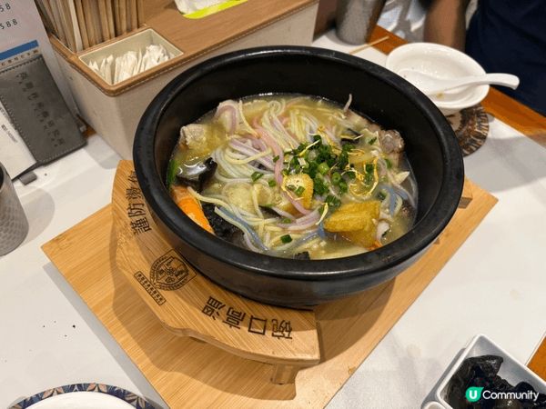 我最喜歡的自助餐是在屯門黃金海岸酒店的自助餐，因環境好幽靜舒...