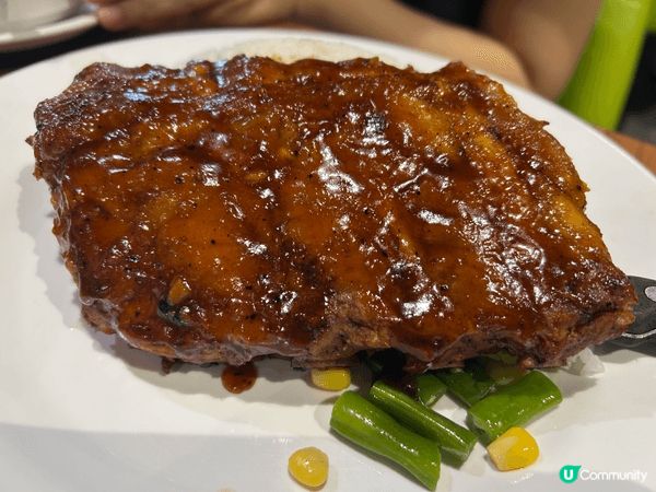 全隻雞：大班人聚會或者一家大細食飯嘅必點主角！全隻上夠晒霸氣...