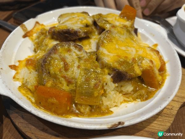 全隻雞：大班人聚會或者一家大細食飯嘅必點主角！全隻上夠晒霸氣...