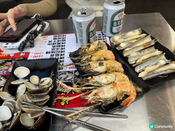 這間Foodie五星級洒店自助餐正好和同事放工一齊享受特色豐...