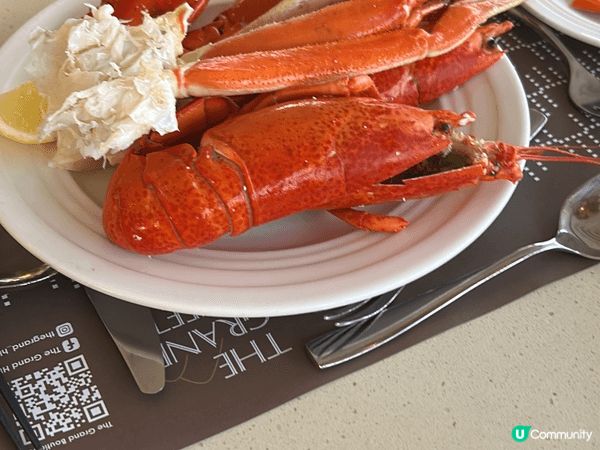 這間Foodie五星級洒店自助餐正好和同事放工一齊享受特色豐...