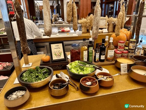 我去過尖沙咀嘅Hyatt酒店享用過自助餐, 佢性價比高, 除...