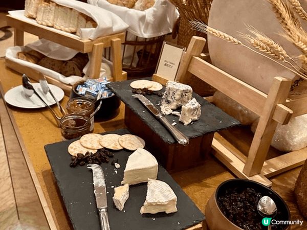 我去過尖沙咀嘅Hyatt酒店享用過自助餐, 佢性價比高, 除...