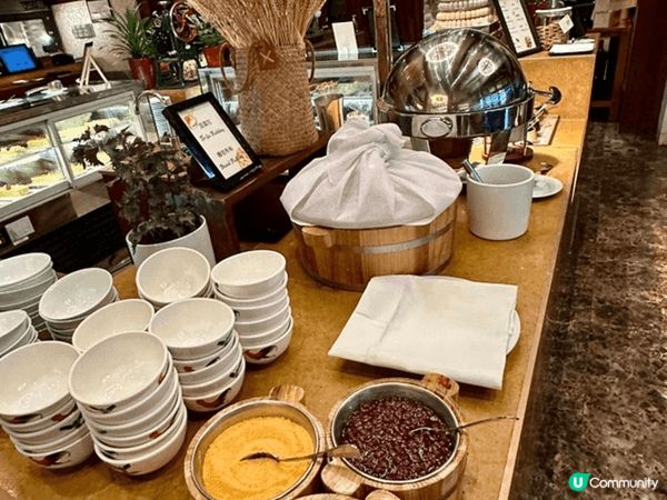 我去過尖沙咀嘅Hyatt酒店享用過自助餐, 佢性價比高, 除...