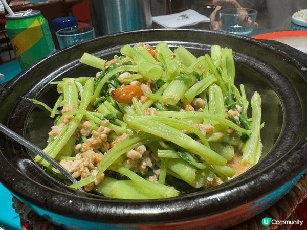 位於銅鑼灣登龍街永光中心「囍筷大排檔」，將坪洲特式帶到灣仔區...
